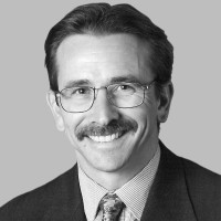 Dr Daniel Pelland